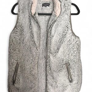 Love Tree Gray Sherpa Vest
